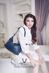 Mini Hobo Kombinasi Selempang Kulit Voila Freya Navy