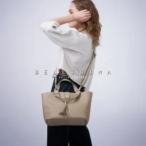 Bellisima medium nude 5