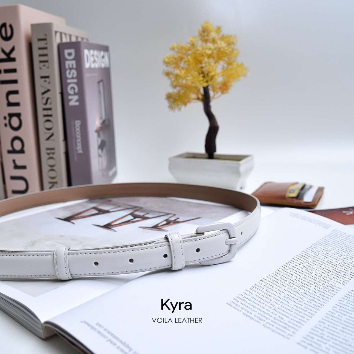 KYRA WHITE AJA 3 KYRA WHITE AJA 3