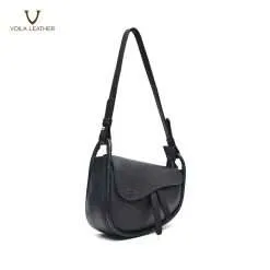 Agathe-Black-Website-2