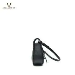 Agathe-Black-Website-3