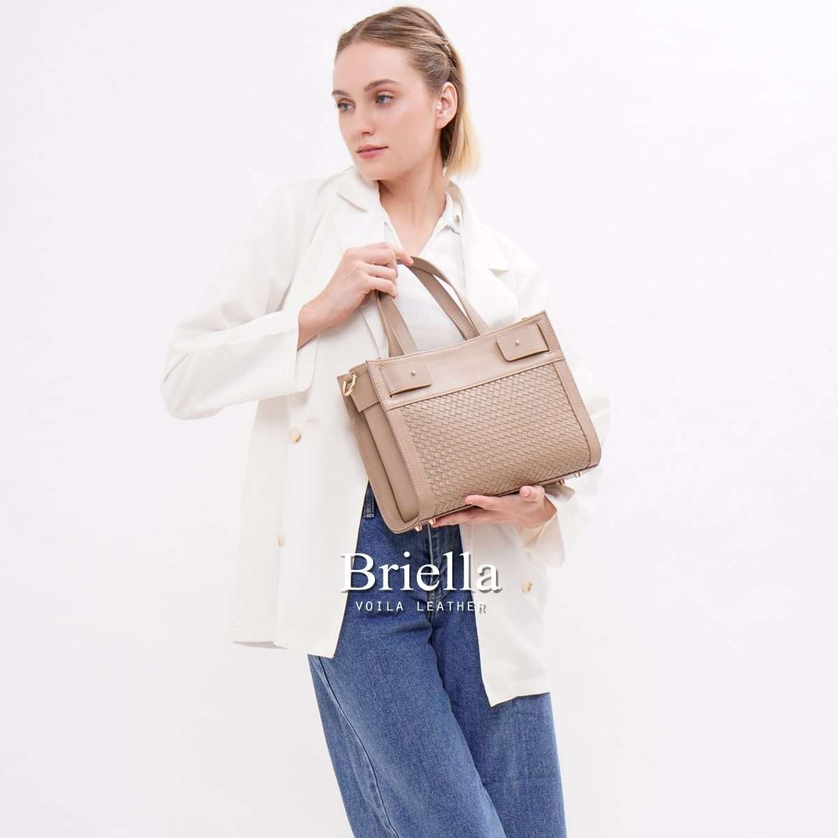 Briella Nude Mdl G