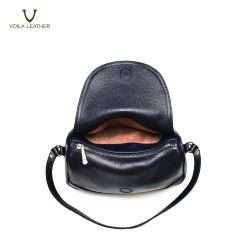Elisa-Black-Website-4