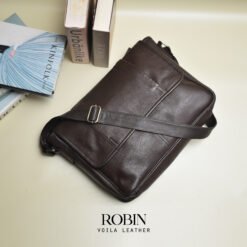 Voila-Robin-2025-Dark-Brown-IG 1