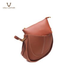 Tas-Hobo-Selempang-Kulit-Voila-Amala-7