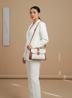 Handbag-Selempang-Kulit-Voila-Feodora-Ivory-White-Model 3